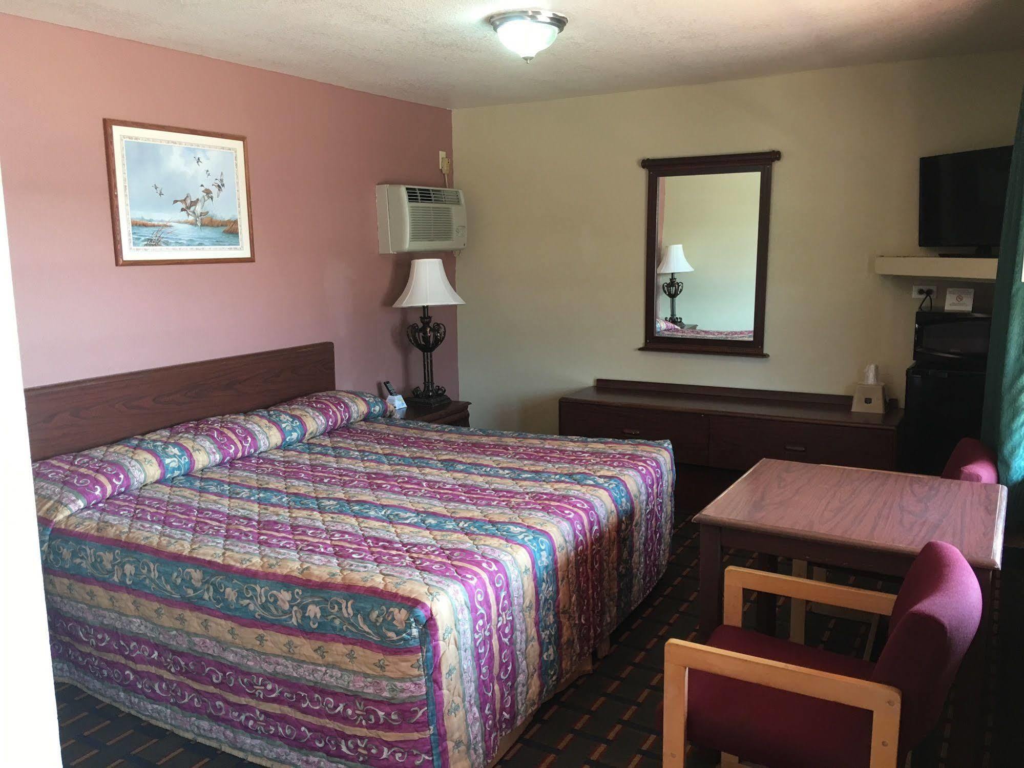 Best Value Inn Motel Sandusky Marianna Buitenkant foto