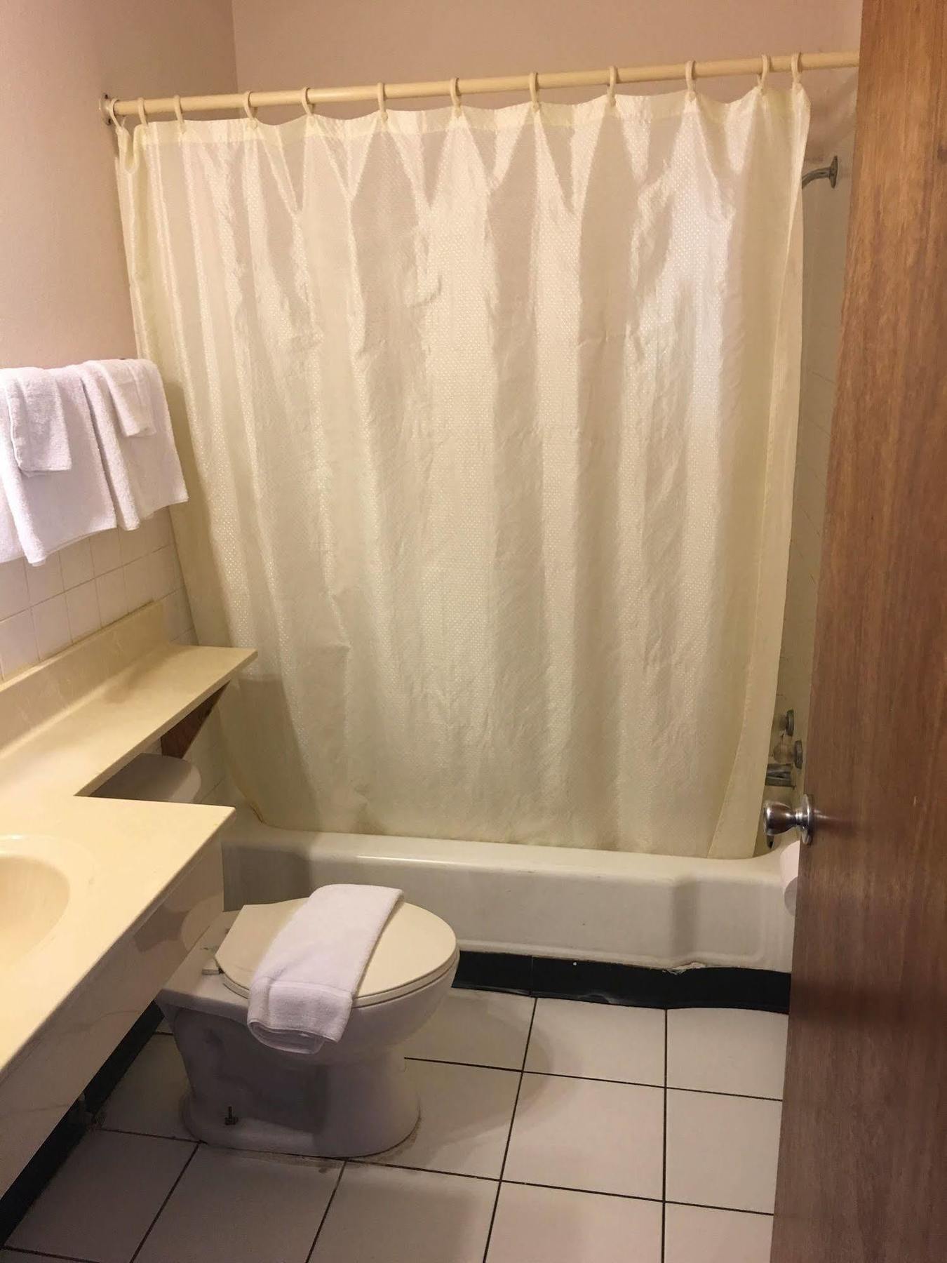 Best Value Inn Motel Sandusky Marianna Buitenkant foto