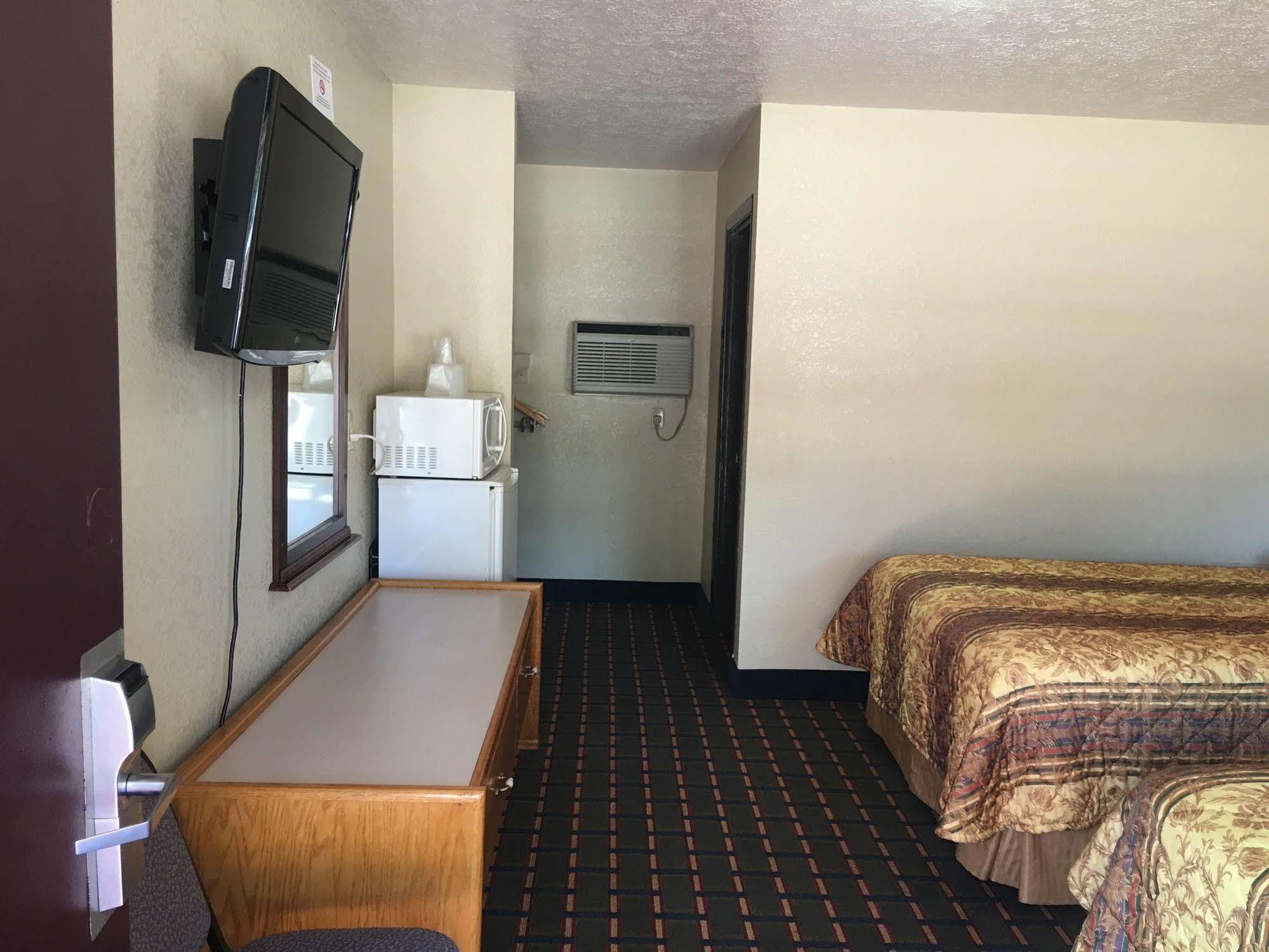 Best Value Inn Motel Sandusky Marianna Buitenkant foto