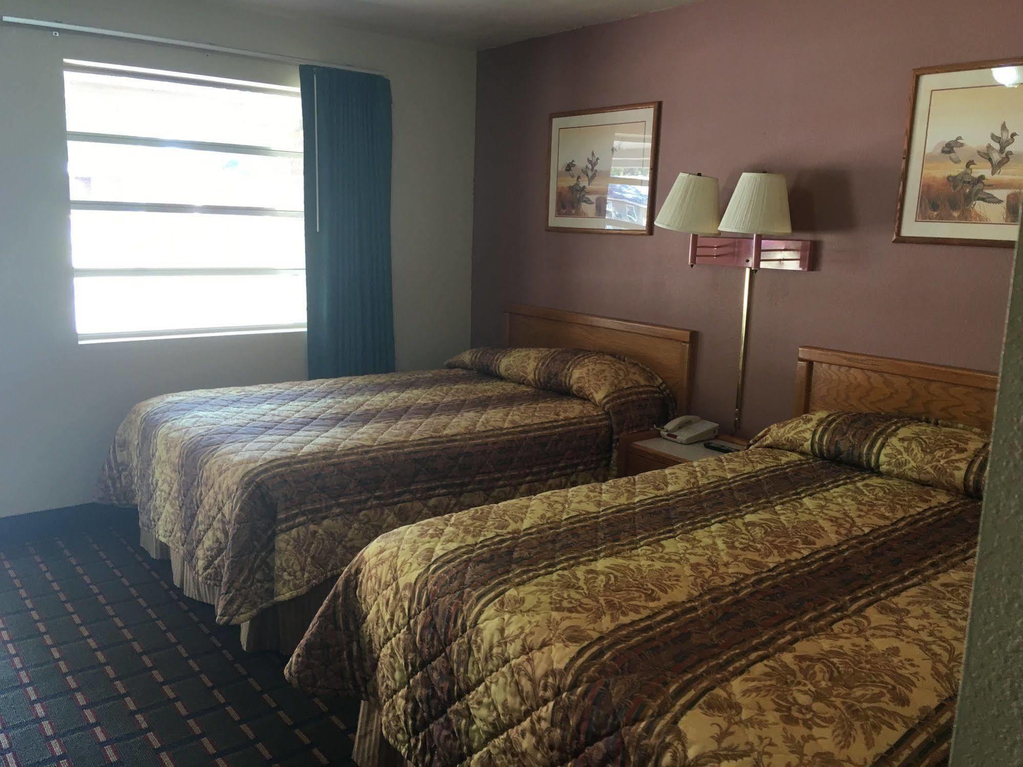 Best Value Inn Motel Sandusky Marianna Buitenkant foto